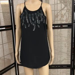 𝅺WHITE House Black Market Size 4 Embellished Lined Top. In EUC.